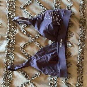 License to train triangle bra